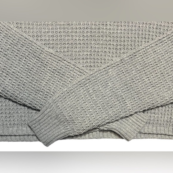 Hollister Women’s Oversized Cropped Sweater Gray Waffle Knit Mock Neck Size XS - Picture 7 of 14